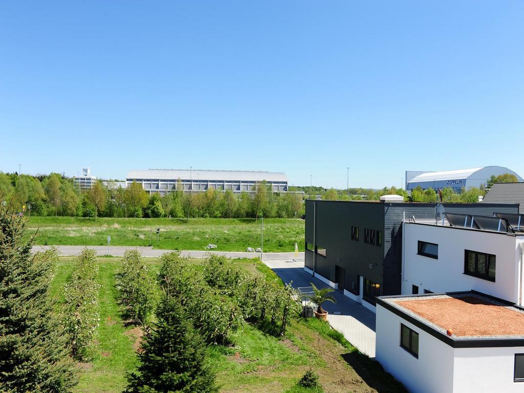 Ferienwohnung Am Zeppelin Hangar FDH Esterno foto